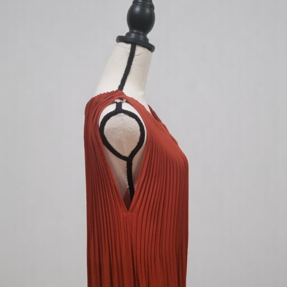 Italian dress with relaxed fit - Picture 6 of 6